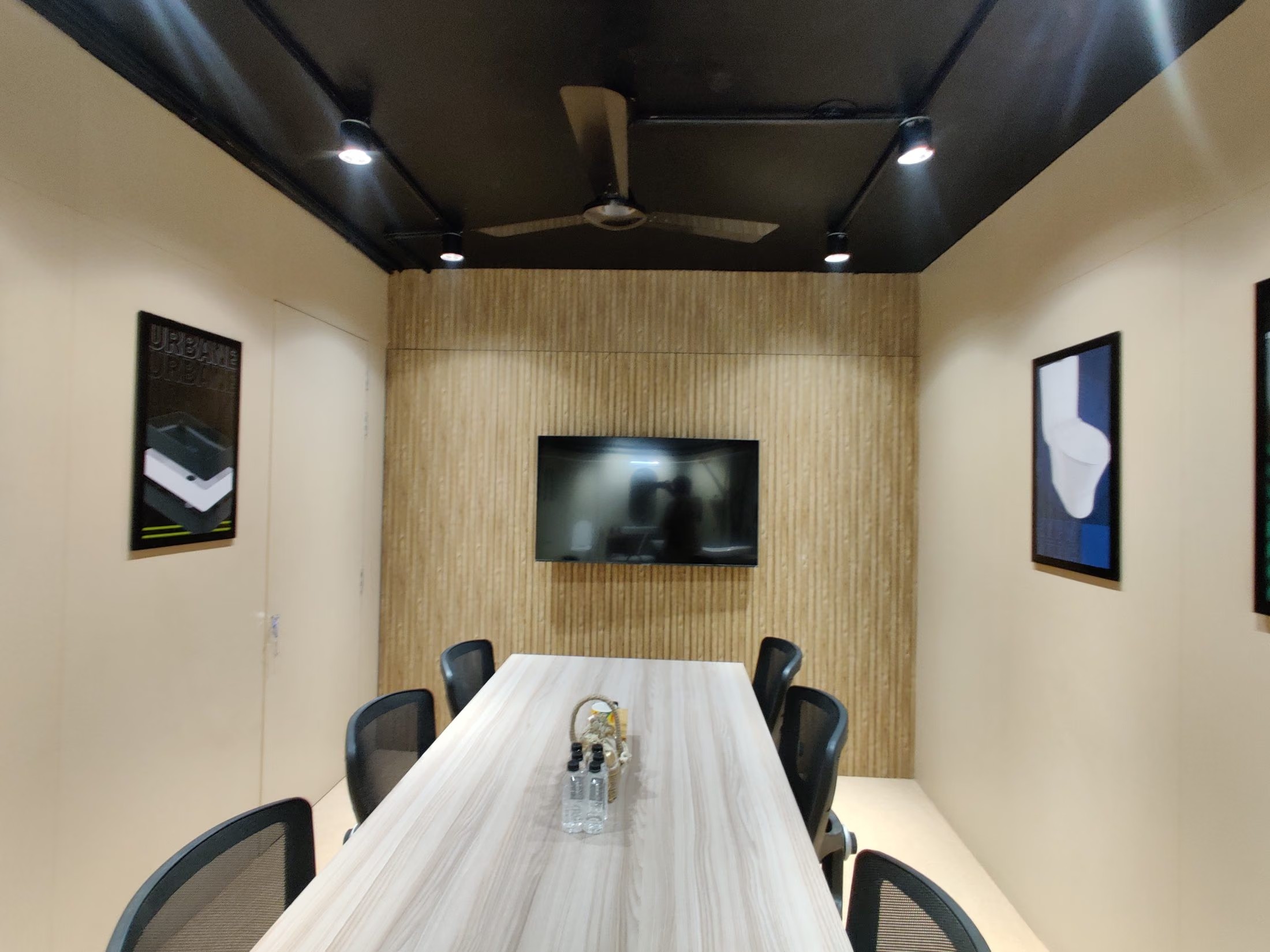 Biut Showroom 23
