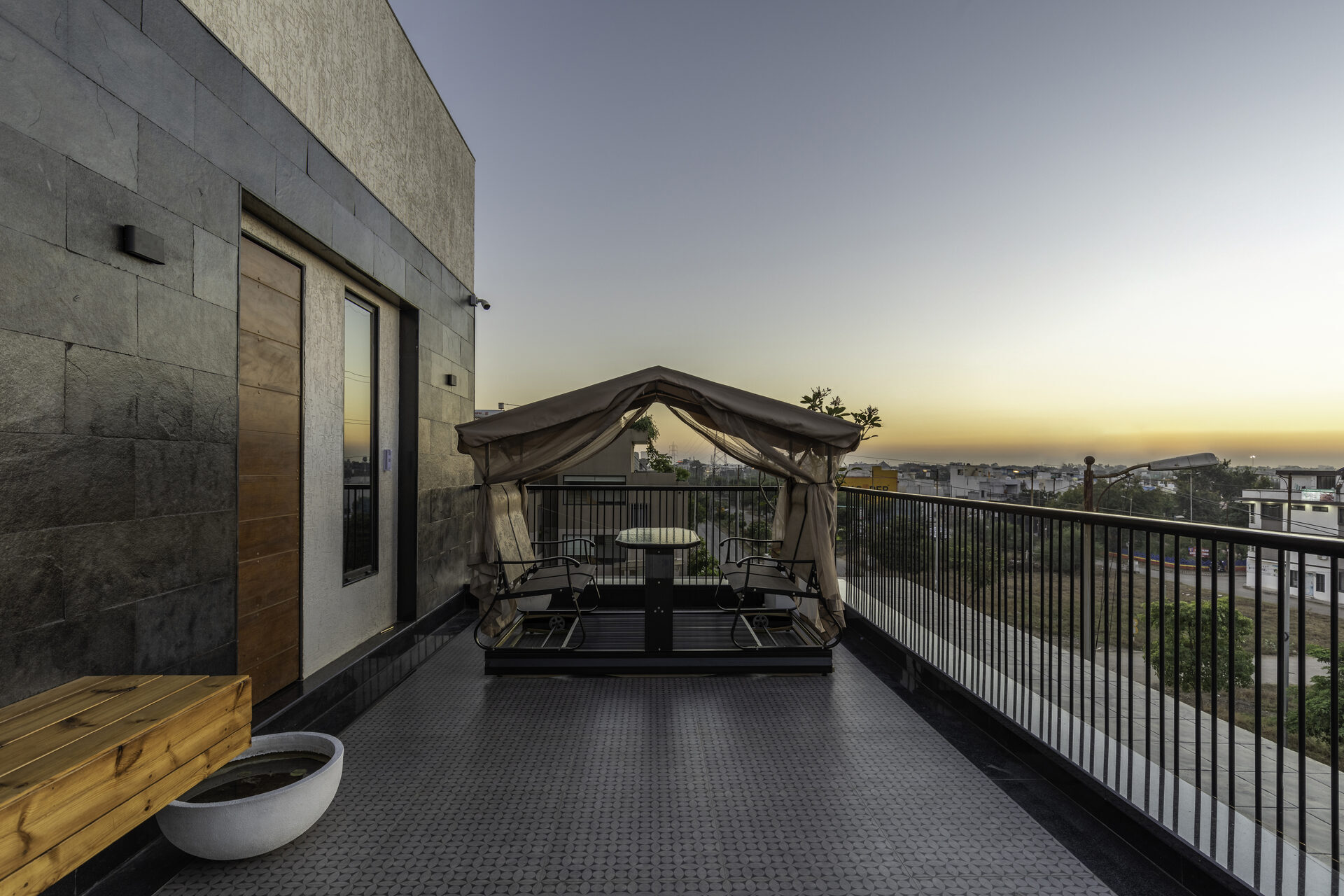 The Concrete House 37