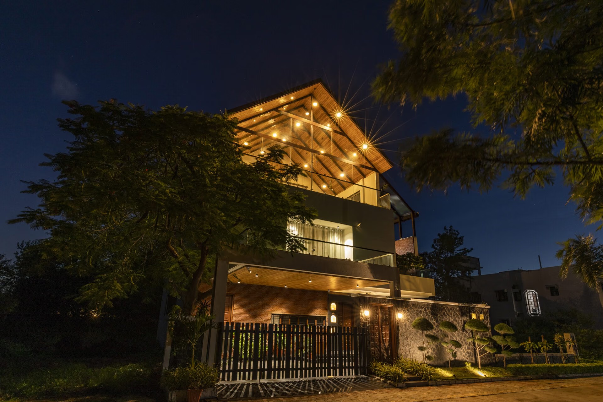 The Courtyard House 4