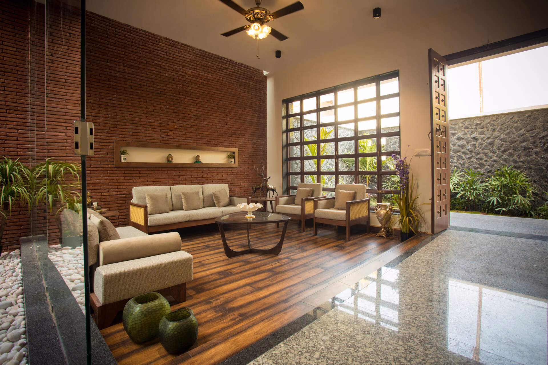 The Courtyard House 11