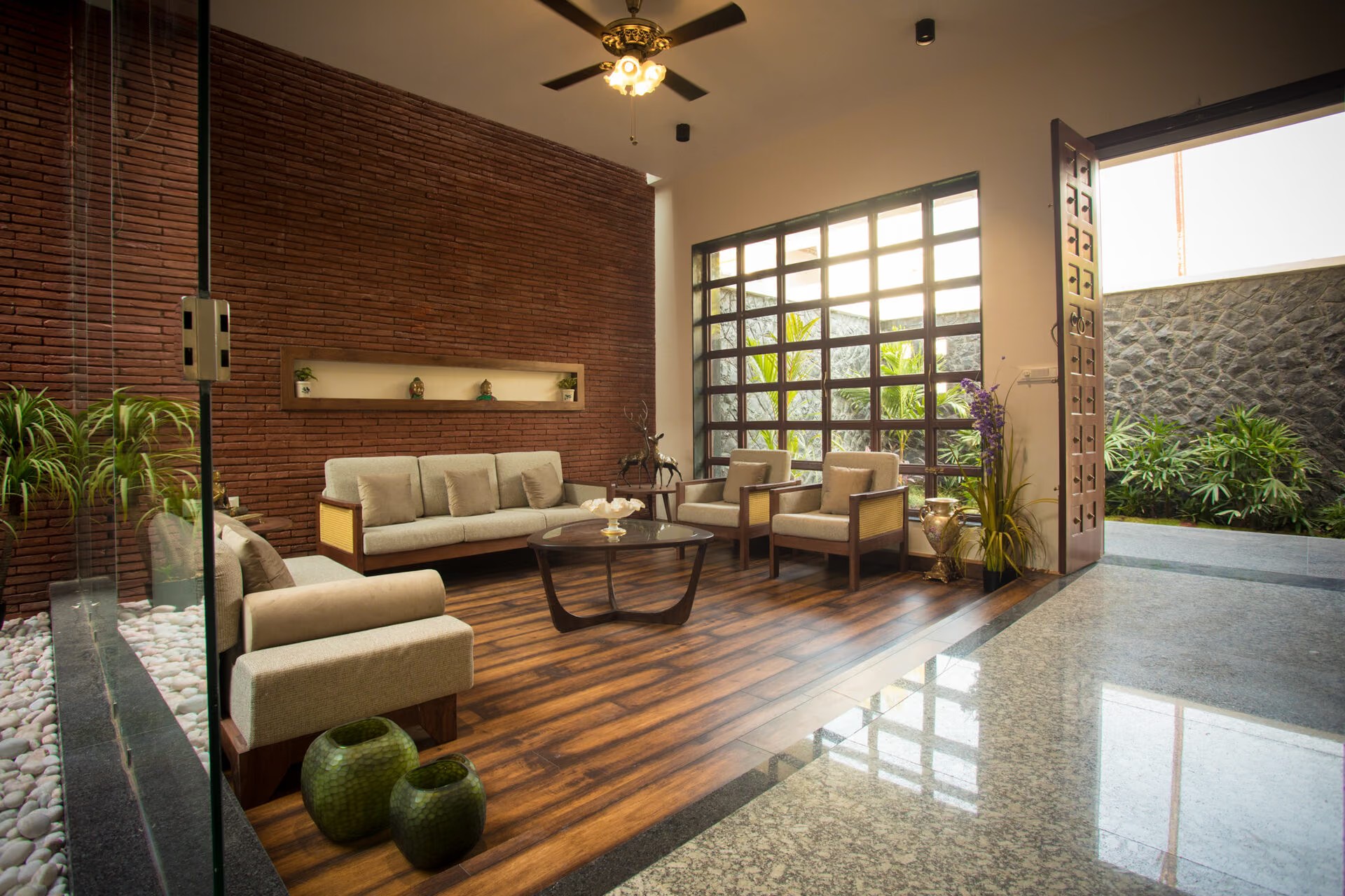 The Courtyard House 11