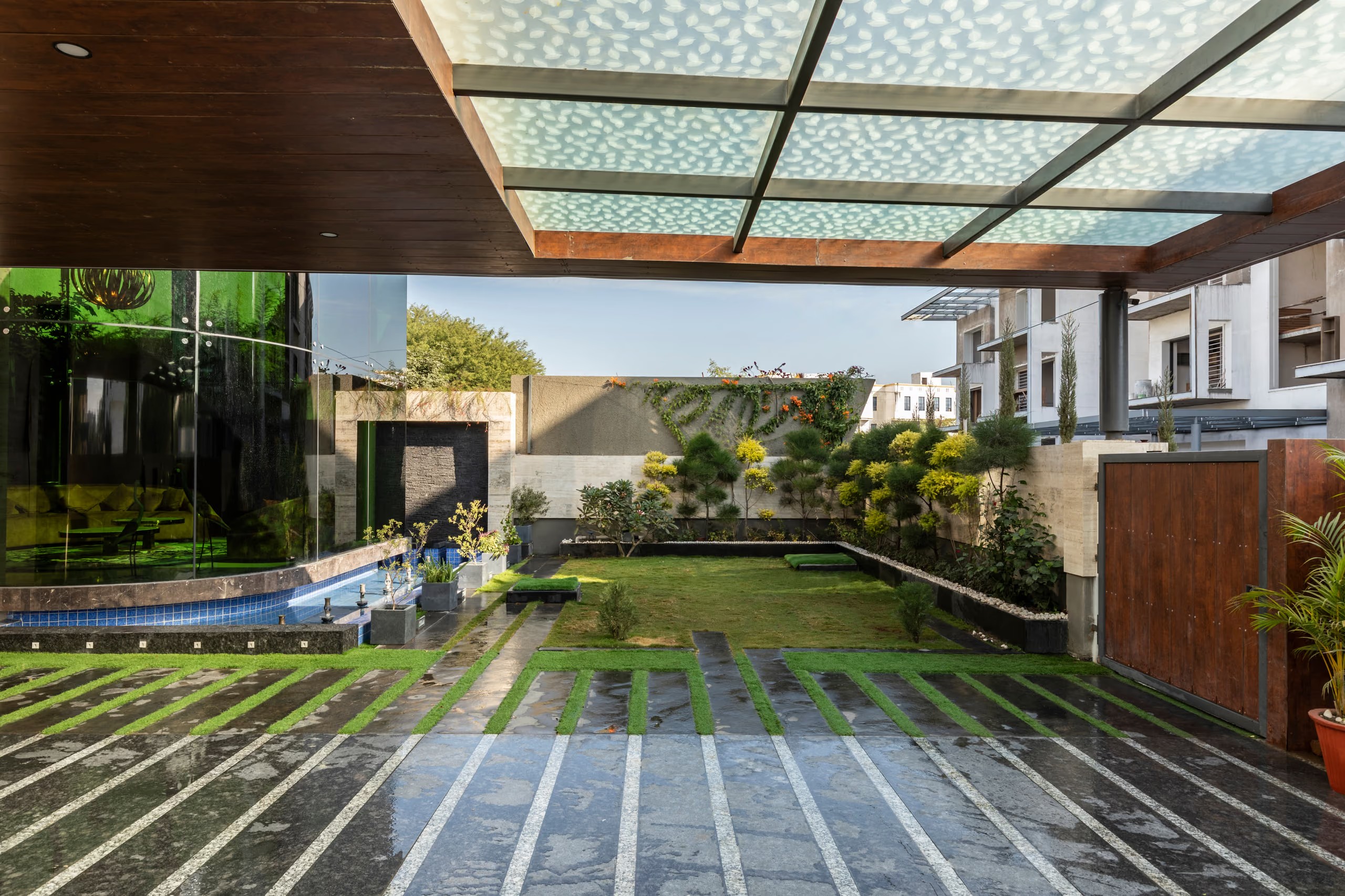 The Leaf House 21