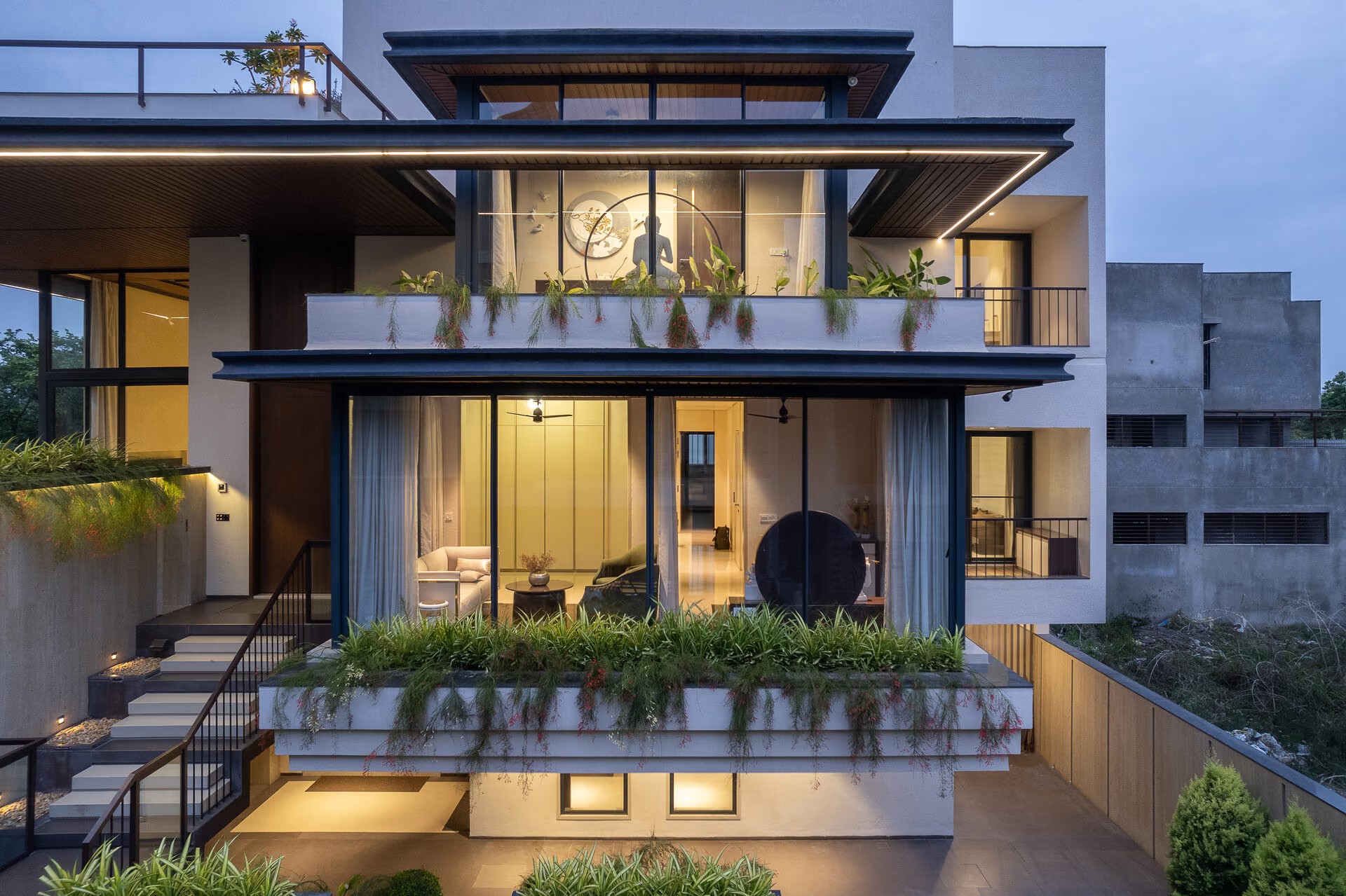 The House of Linear Lines 24