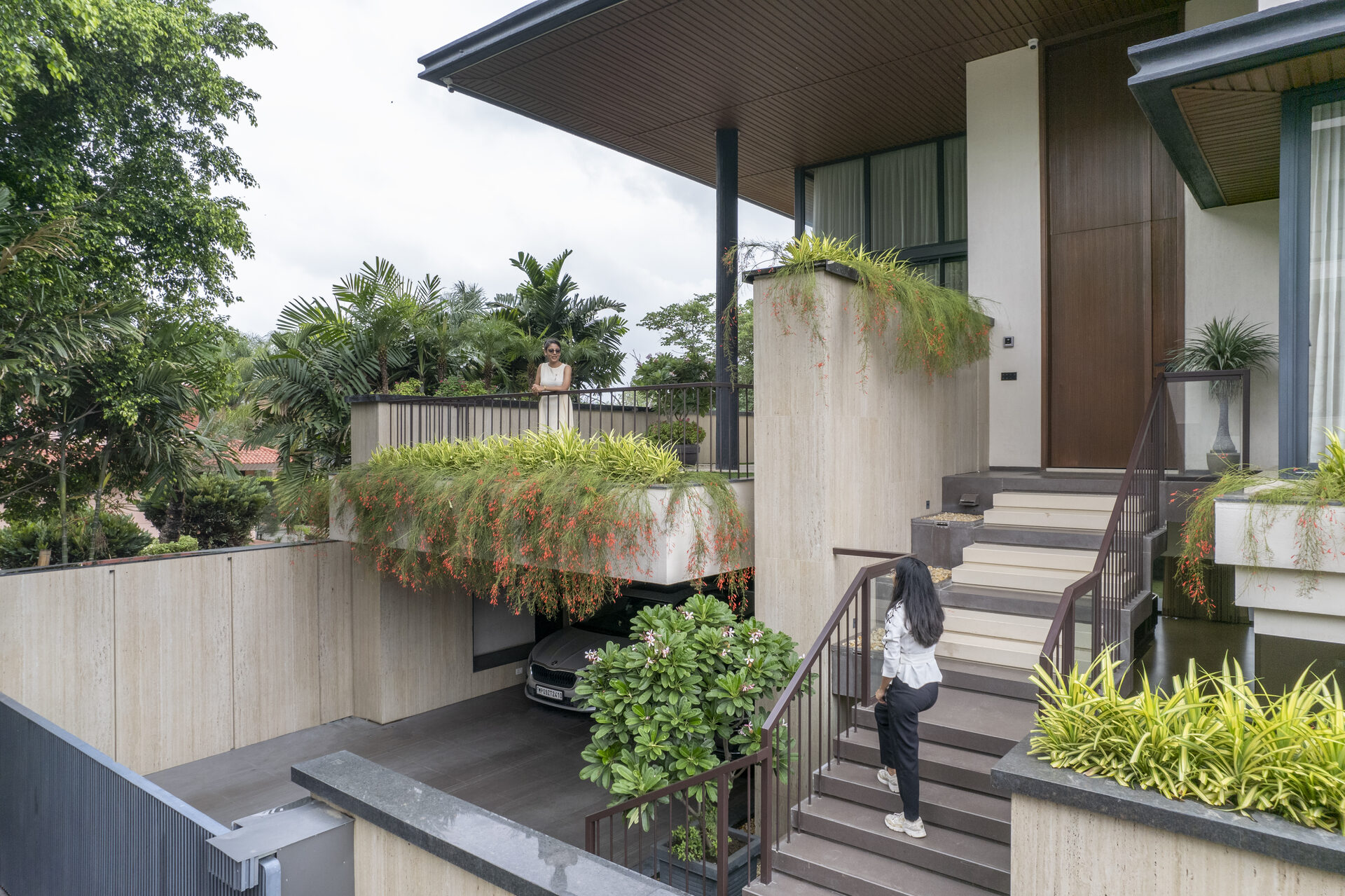 House of Linear Lines 30